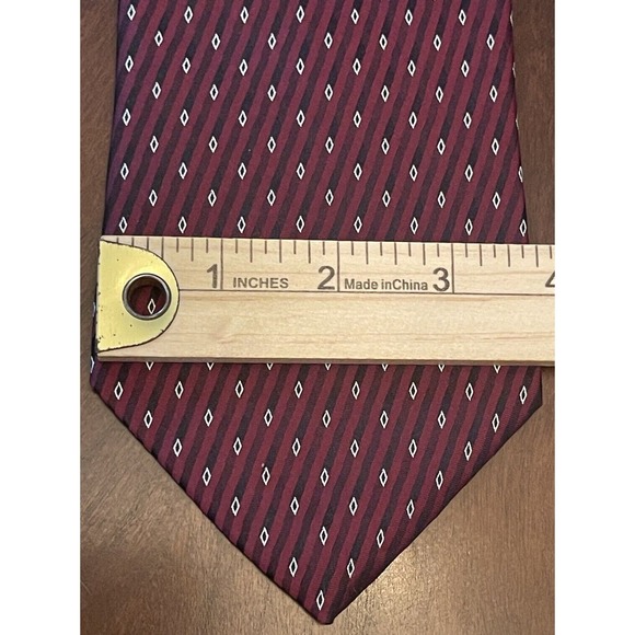 Club Room Burgundy 100% Silk Men’s Neck Tie Made In Usa - Picture 4 of 10